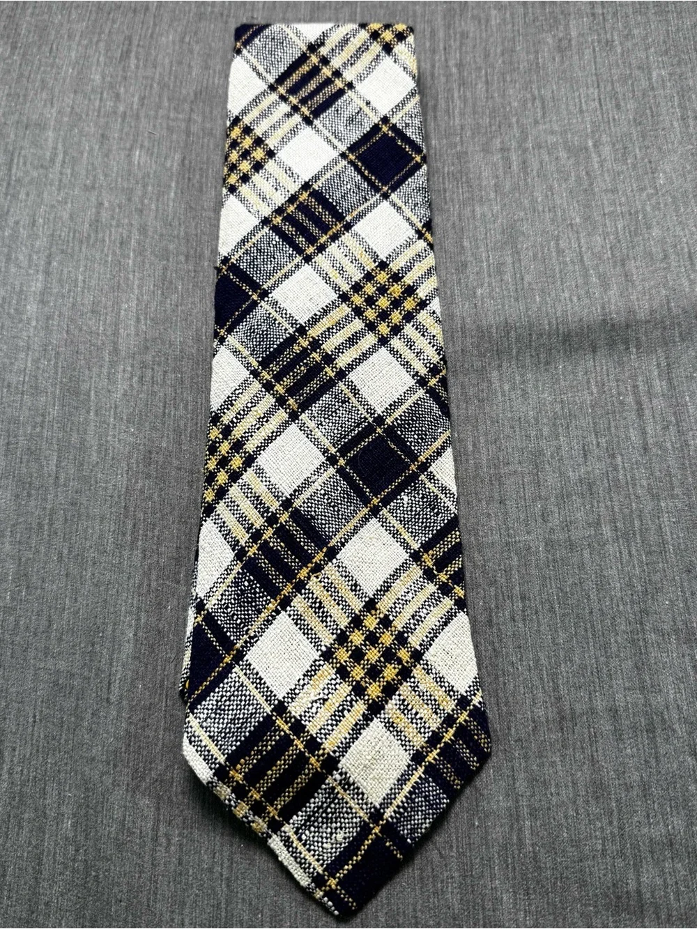 Vintage 70s John Frederics Plaid Necktie Navy Blue Cream Gold Union Made 4.25